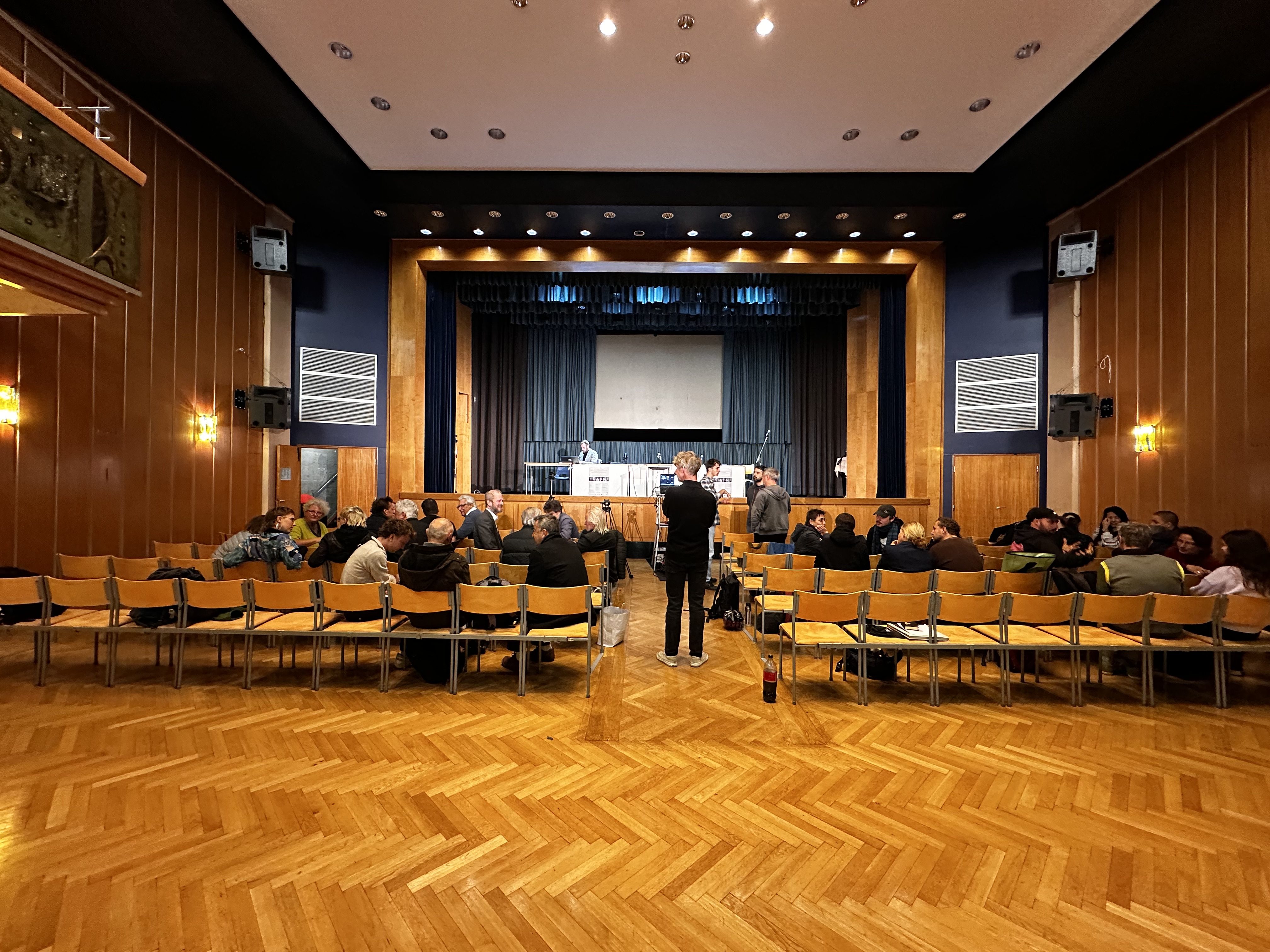 Tagung zur sozial-ökologischen Transformation in Wien VHS Wien & TU Wien, organisiert von Josef Mühlbauer uvm